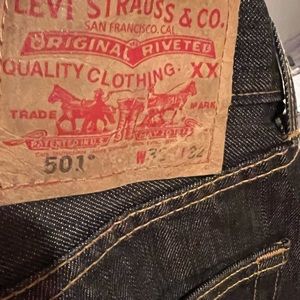 Levi's 501 men's button blue jeans